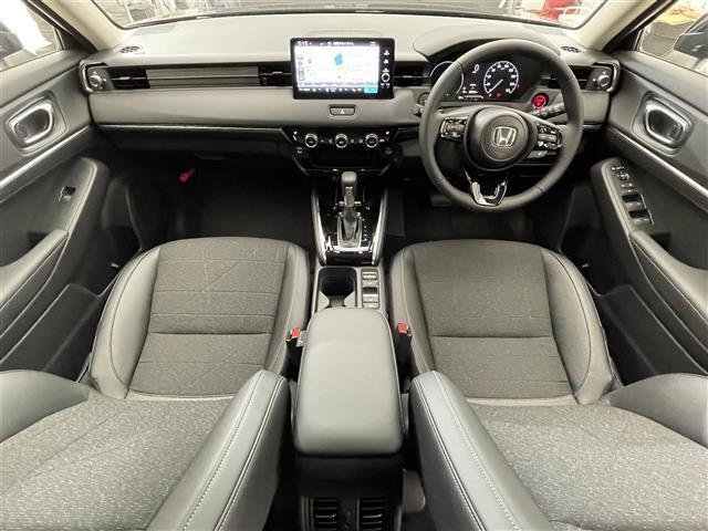 ヴェゼル e:HEV Z 登録済未使用車/純正9型ナビ/バックカメラ/ハーフレザー/ブラインドスポットインフォメーション/追従クルーズコントロール/LED/クリアランスソナー/シートヒーター/ワイヤレス充電/ETC2.0(4枚目)