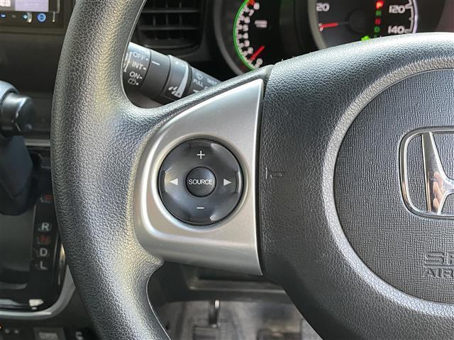 Ｎ－ＢＯＸ Ｇ　ＳＳパッケージ　社外７ナビ／バックカメラ／両側パワースライドドア／ＨＩＤヘッドライト／オートライト／シートヒーター／ビルトインＥＴＣ／プッシュスタート／スマートキー／社外フロアマット（11枚目）