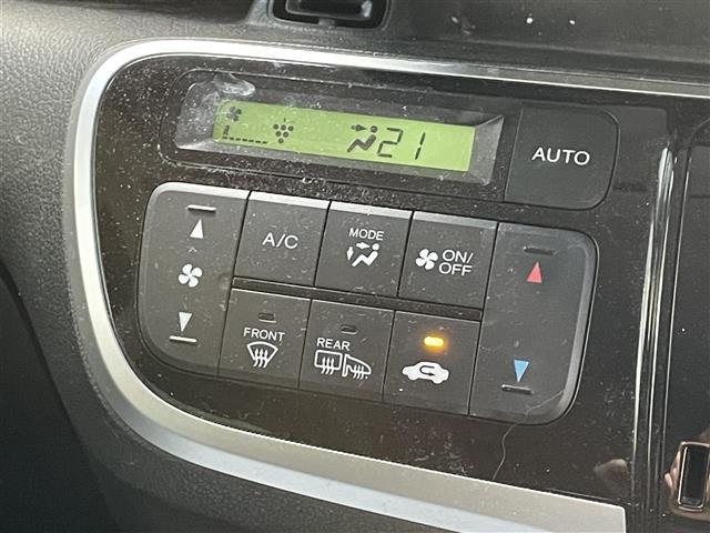 Ｎ－ＢＯＸ Ｇ　ＳＳパッケージ　社外７ナビ／バックカメラ／両側パワースライドドア／ＨＩＤヘッドライト／オートライト／シートヒーター／ビルトインＥＴＣ／プッシュスタート／スマートキー／社外フロアマット（14枚目）