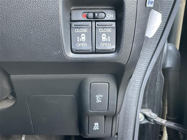 Ｎ－ＢＯＸ Ｇ　ＳＳパッケージ　社外７ナビ／バックカメラ／両側パワースライドドア／ＨＩＤヘッドライト／オートライト／シートヒーター／ビルトインＥＴＣ／プッシュスタート／スマートキー／社外フロアマット（16枚目）