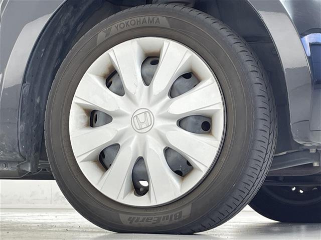 Ｎ－ＢＯＸ Ｇ　ＳＳパッケージ　社外７ナビ／バックカメラ／両側パワースライドドア／ＨＩＤヘッドライト／オートライト／シートヒーター／ビルトインＥＴＣ／プッシュスタート／スマートキー／社外フロアマット（25枚目）