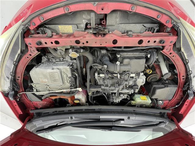 アクア Ｓ　禁煙車／社外オーディオ／ＬＥＤヘッドライト／オートライト／ＥＴＣ／プッシュスタート／スマートキー／ステアリングリモコン／純正フロアマット（33枚目）