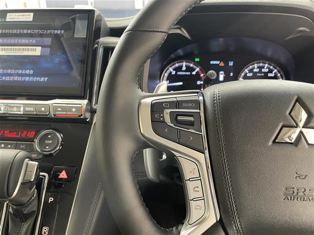 デリカＤ：５ ブラックエディション　登録済未使用車／全方位カメラ／両側パワースライドドア／レザーシート／追従クルーズコントロール／ブラインドスポットモニタリング／ＬＥＤ／オートハイビーム／Ｄ席パワーシート／シートヒーター／ＡＣ１００Ｖ（13枚目）