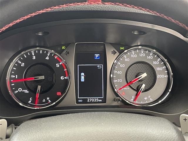 ハイラックス Ｚ　ＧＲスポーツ　禁煙車／純正８型ナビ／バックカメラ／ハーフレザーシート／レーダークルーズコントロール／クリアランスソナー／ヒルディセントコントロール／リアデフロック／ＬＥＤ／オートライト／ＥＴＣ／ドライブレコーダー（11枚目）