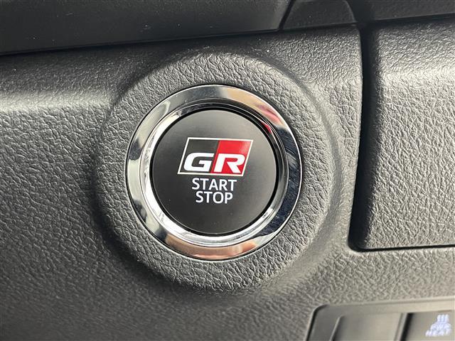 ハイラックス Ｚ　ＧＲスポーツ　禁煙車／純正８型ナビ／バックカメラ／ハーフレザーシート／レーダークルーズコントロール／クリアランスソナー／ヒルディセントコントロール／リアデフロック／ＬＥＤ／オートライト／ＥＴＣ／ドライブレコーダー（19枚目）