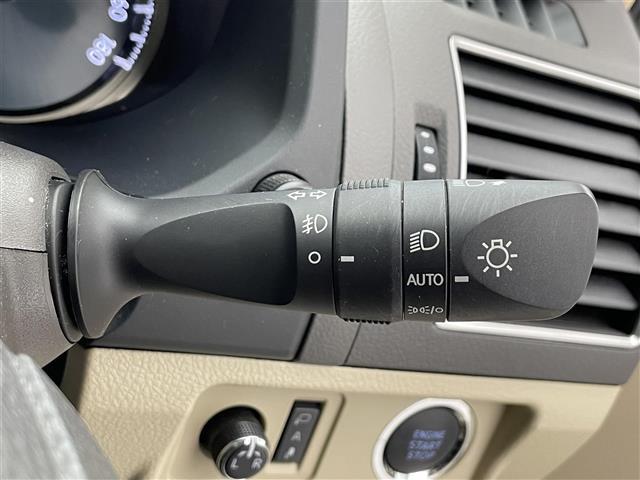 ランドクルーザープラド ＴＸ　Ｌパッケージ　禁煙車／純正９型ナビ／サンルーフ／レザーシート／バックカメラ／レーダークルーズコントロール／クリアランスソナー／ＬＥＤ／オートハイビーム／パワーシート／シートヒーター／シートベンチレーション／ＥＴＣ（14枚目）