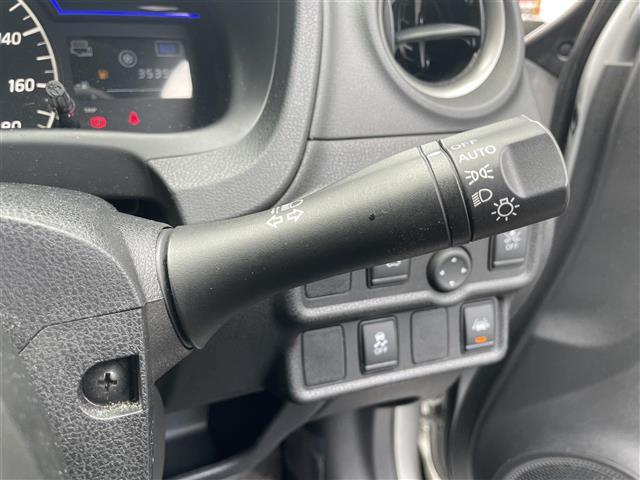 気になる車はすぐにお問い合わせください！画面右側の００６６から始まる無料ダイヤルからお問い合わせ下さい！専門スタッフがお車のご質問にお答えいたします！