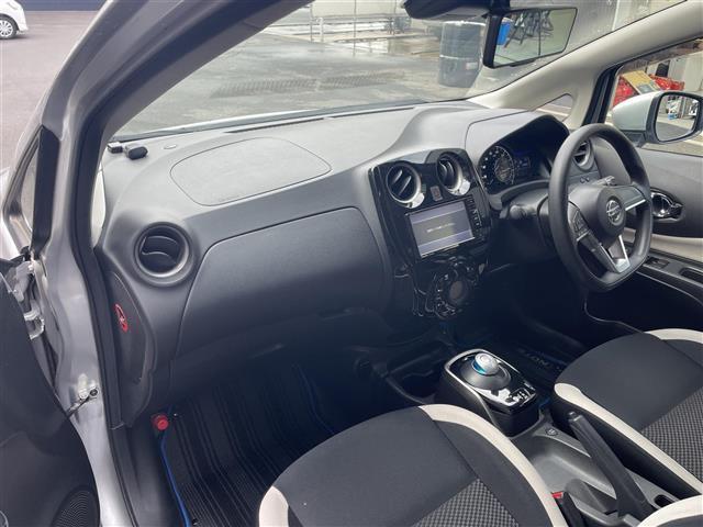 みなさまのお車選びのお手伝いをさせてください！スタッフ一同心よりご来店、お問い合わせをお待ちしております！