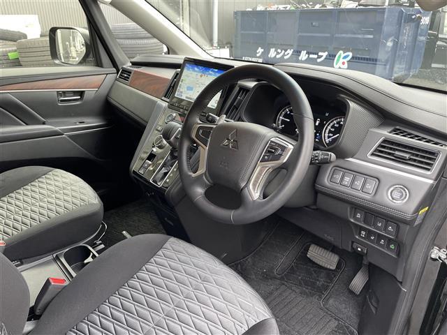 デリカD:5 G パワーパッケージ 禁煙車/純正10.1型ナビ/全方位カメラ/両側パワースライドドア/追従クルーズコントロール/LEDヘッドライト/オートハイビーム/レーンキープアシスト/センターデフロック/パワーシート/シートヒーター(15枚目)