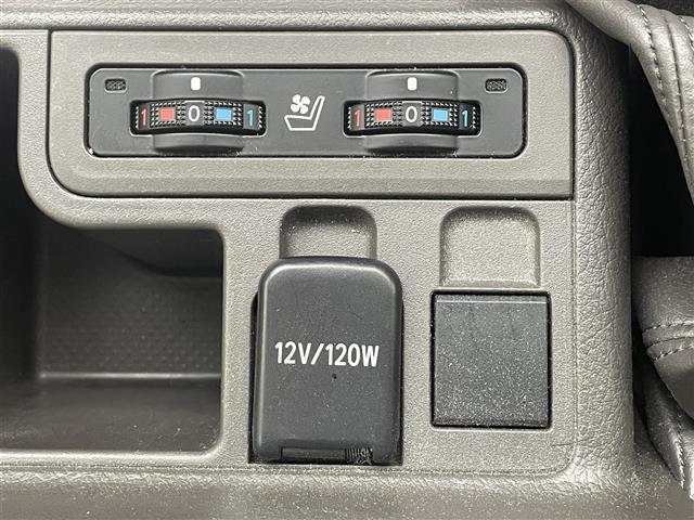 ランドクルーザープラド ＴＸ　Ｌパッケージ　禁煙車／ＡＬＰＩＮＥ９型ナビ／サンルーフ／レザーシート／モデリスタエアロ／バックカメラ／レーダークルーズコントロール／クリアランスソナー／ＬＥＤ／オートハイビーム／パワーシート／シートヒーター／ＥＴＣ（12枚目）