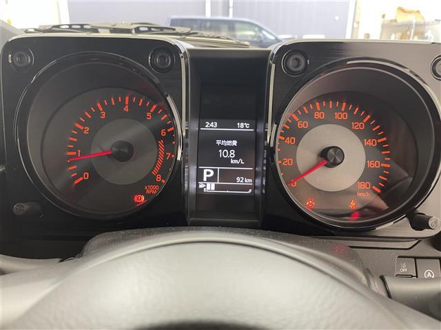 ジムニーノマド ＦＣ　禁煙車／追従クルーズコントロール／リアソナー／衝突軽減ブレーキ／ＬＥＤヘッドライト／オートマチックハイビーム／ヒルディセントコントロール／シートヒーター／純正フロアマット／プッシュスタート（6枚目）