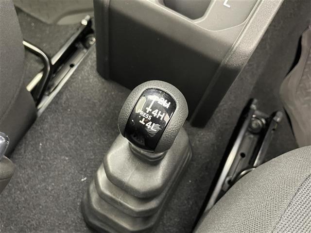 ジムニーノマド ＦＣ　禁煙車／追従クルーズコントロール／リアソナー／衝突軽減ブレーキ／ＬＥＤヘッドライト／オートマチックハイビーム／ヒルディセントコントロール／シートヒーター／純正フロアマット／プッシュスタート（12枚目）