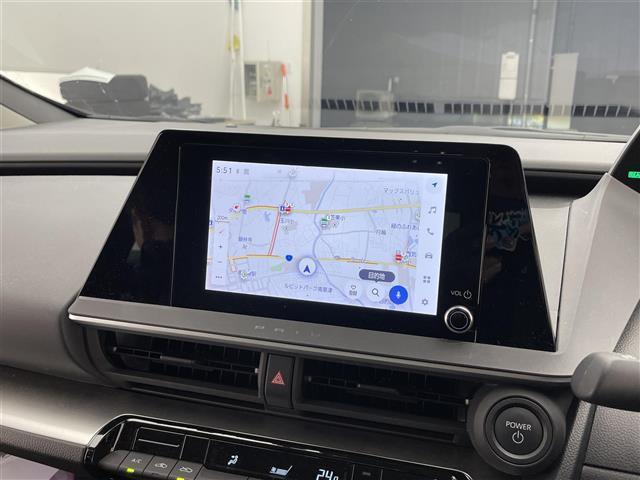 プリウス Ｘ　禁煙車／純正７型ナビ／バックカメラ／追従クルーズコントロール／レーントレーシングアシスト／ＬＥＤ／オートマチックハイビーム／クリアランスソナー／ブラインドスポットモニター／ドラレコ／ＥＴＣ２．０（5枚目）