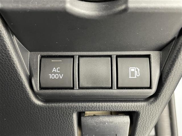 プリウス Ｘ　禁煙車／純正７型ナビ／バックカメラ／追従クルーズコントロール／レーントレーシングアシスト／ＬＥＤ／オートマチックハイビーム／クリアランスソナー／ブラインドスポットモニター／ドラレコ／ＥＴＣ２．０（11枚目）