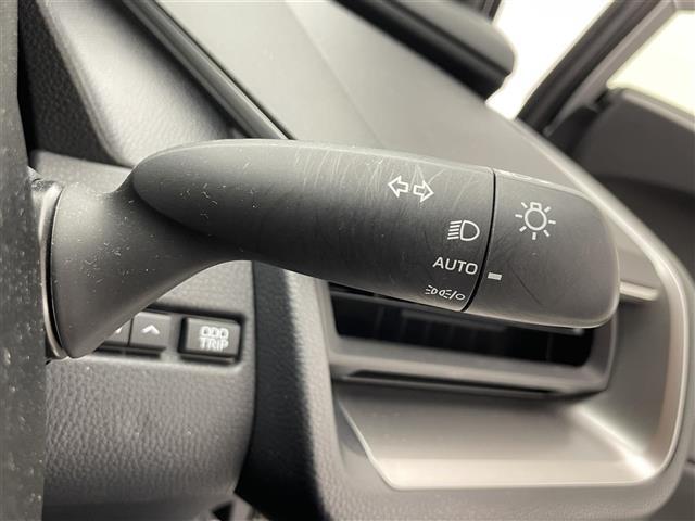 プリウス Ｘ　禁煙車／純正７型ナビ／バックカメラ／追従クルーズコントロール／レーントレーシングアシスト／ＬＥＤ／オートマチックハイビーム／クリアランスソナー／ブラインドスポットモニター／ドラレコ／ＥＴＣ２．０（18枚目）