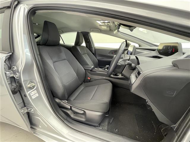 プリウス Ｘ　禁煙車／純正７型ナビ／バックカメラ／追従クルーズコントロール／レーントレーシングアシスト／ＬＥＤ／オートマチックハイビーム／クリアランスソナー／ブラインドスポットモニター／ドラレコ／ＥＴＣ２．０（22枚目）