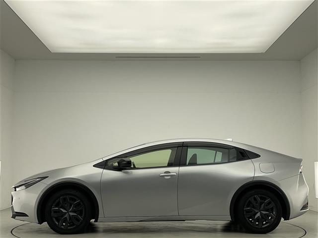 プリウス Ｘ　禁煙車／純正７型ナビ／バックカメラ／追従クルーズコントロール／レーントレーシングアシスト／ＬＥＤ／オートマチックハイビーム／クリアランスソナー／ブラインドスポットモニター／ドラレコ／ＥＴＣ２．０（34枚目）