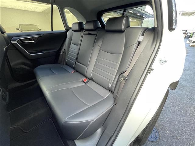 ＲＡＶ４ Ｇ　禁煙車／純正９型ディスプレイオーディオ／全方位カメラ／追従クルーズコントロール／クリアランスソナー／パワーシート／シートヒーター／ＬＥＤヘッドライト／オートマチックハイビーム／ドライブレコーダー（21枚目）