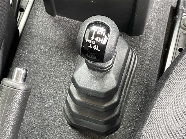 ジムニー ＸＣ　禁煙車／純正８型ナビ／バックカメラ／クルーズコントロール／レーンキープアシスト／衝突軽減ブレーキ／ドライブレコーダー／ＬＥＤ／オートハイビーム／シートヒーター／ヒルディセントコントロール／ＥＴＣ（17枚目）