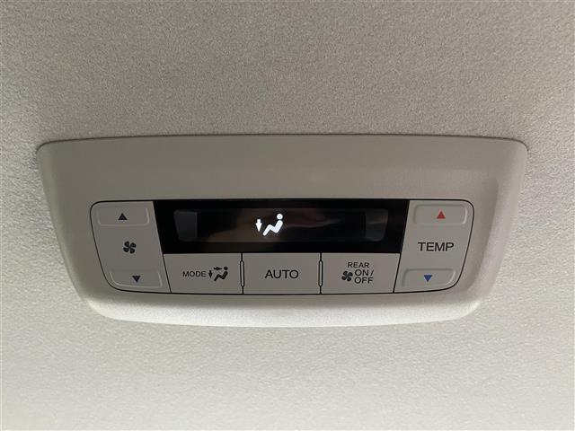 ステップワゴン e:HEVエアー EX 純正11.4型ナビ/両側パワースライドドア/バックカメラ/追従クルーズコントロール/ホンダセンシング/シートヒーター/前後ソナー/電動パーキングブレーキ/BSM/パワーバックドア/オートハイビーム(9枚目)