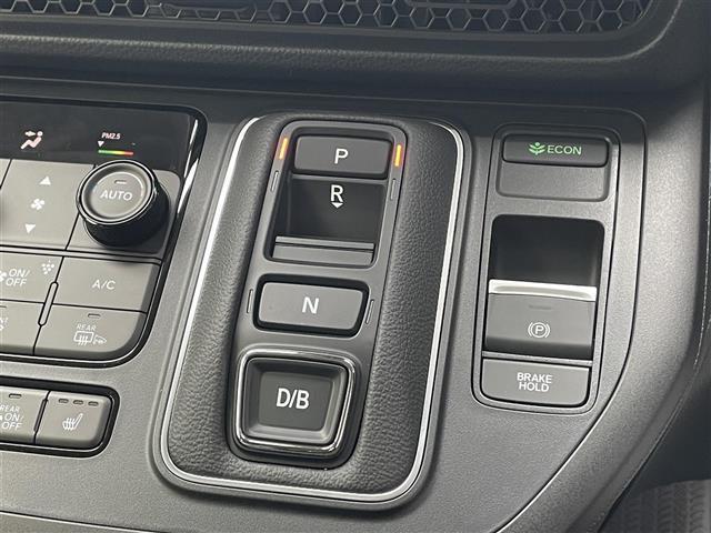 ステップワゴン e:HEVエアー EX 純正11.4型ナビ/両側パワースライドドア/バックカメラ/追従クルーズコントロール/ホンダセンシング/シートヒーター/前後ソナー/電動パーキングブレーキ/BSM/パワーバックドア/オートハイビーム(16枚目)