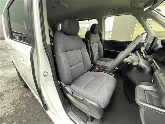 ステップワゴン e:HEVエアー EX 純正11.4型ナビ/両側パワースライドドア/バックカメラ/追従クルーズコントロール/ホンダセンシング/シートヒーター/前後ソナー/電動パーキングブレーキ/BSM/パワーバックドア/オートハイビーム(20枚目)