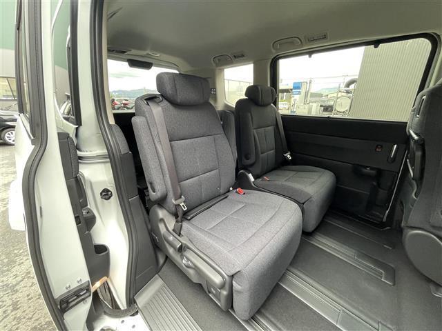 ステップワゴン e:HEVエアー EX 純正11.4型ナビ/両側パワースライドドア/バックカメラ/追従クルーズコントロール/ホンダセンシング/シートヒーター/前後ソナー/電動パーキングブレーキ/BSM/パワーバックドア/オートハイビーム(23枚目)