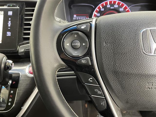 オデッセイ アブソルート・ＥＸ　禁煙車／純正ナビ／両側パワースライドドア／ハーフレザーシート／バックカメラ／ブラインドスポットインフォメーション／ＬＥＤヘッドライト／オートライト／２列目オットマン／純正フロアマット／ＥＴＣ（12枚目）