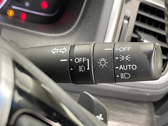 オデッセイ アブソルート・ＥＸ　禁煙車／純正ナビ／両側パワースライドドア／ハーフレザーシート／バックカメラ／ブラインドスポットインフォメーション／ＬＥＤヘッドライト／オートライト／２列目オットマン／純正フロアマット／ＥＴＣ（15枚目）