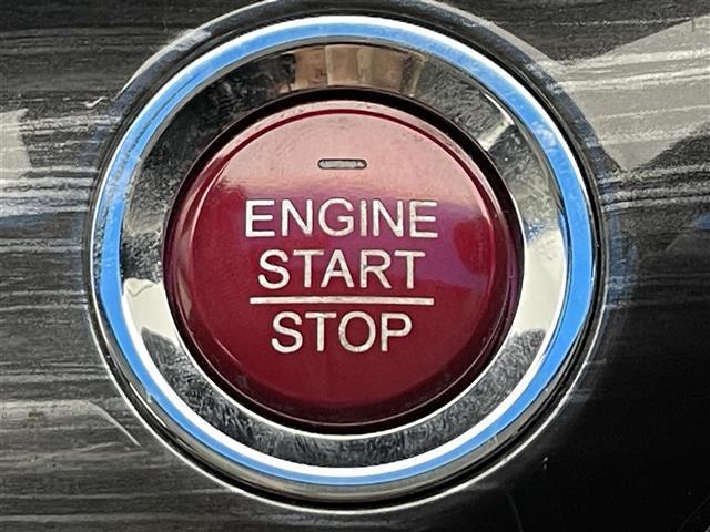 オデッセイ アブソルート・ＥＸ　禁煙車／純正ナビ／両側パワースライドドア／ハーフレザーシート／バックカメラ／ブラインドスポットインフォメーション／ＬＥＤヘッドライト／オートライト／２列目オットマン／純正フロアマット／ＥＴＣ（18枚目）