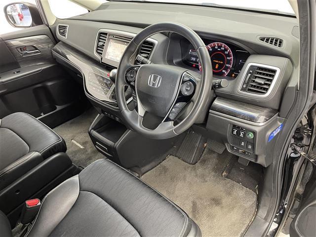 オデッセイ アブソルート・ＥＸ　禁煙車／純正ナビ／両側パワースライドドア／ハーフレザーシート／バックカメラ／ブラインドスポットインフォメーション／ＬＥＤヘッドライト／オートライト／２列目オットマン／純正フロアマット／ＥＴＣ（19枚目）