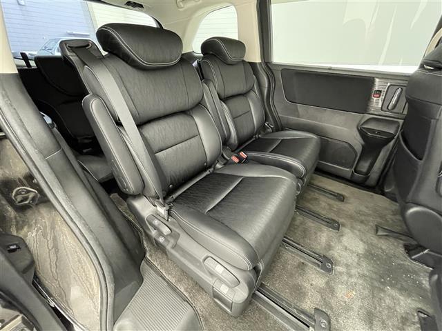 オデッセイ アブソルート・ＥＸ　禁煙車／純正ナビ／両側パワースライドドア／ハーフレザーシート／バックカメラ／ブラインドスポットインフォメーション／ＬＥＤヘッドライト／オートライト／２列目オットマン／純正フロアマット／ＥＴＣ（24枚目）