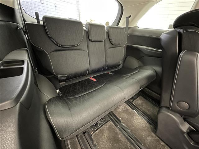 オデッセイ アブソルート・ＥＸ　禁煙車／純正ナビ／両側パワースライドドア／ハーフレザーシート／バックカメラ／ブラインドスポットインフォメーション／ＬＥＤヘッドライト／オートライト／２列目オットマン／純正フロアマット／ＥＴＣ（25枚目）