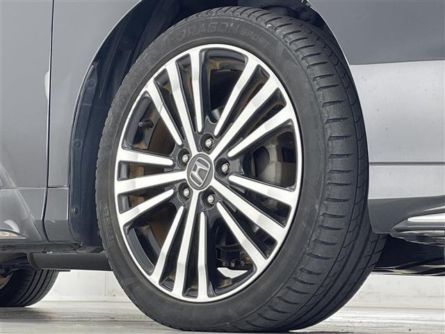 オデッセイ アブソルート・ＥＸ　禁煙車／純正ナビ／両側パワースライドドア／ハーフレザーシート／バックカメラ／ブラインドスポットインフォメーション／ＬＥＤヘッドライト／オートライト／２列目オットマン／純正フロアマット／ＥＴＣ（29枚目）