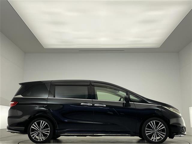 オデッセイ アブソルート・ＥＸ　禁煙車／純正ナビ／両側パワースライドドア／ハーフレザーシート／バックカメラ／ブラインドスポットインフォメーション／ＬＥＤヘッドライト／オートライト／２列目オットマン／純正フロアマット／ＥＴＣ（35枚目）