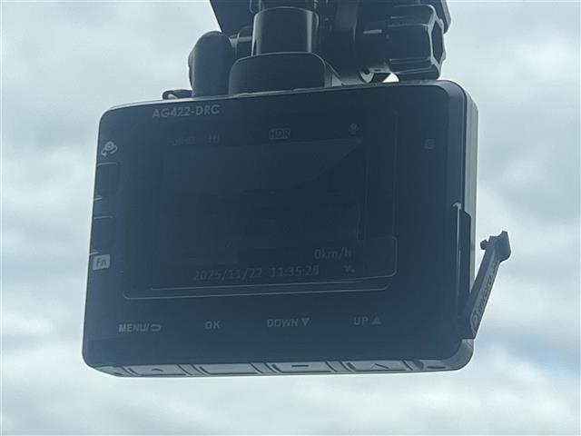 ヴェゼル Ｇ　禁煙車／社外９型ナビ／衝突軽減ブレーキ／バックカメラ／追従クルーズコントロール／ＬＥＤヘッドライト／オートマチックハイビーム／レーンキープアシスト／ダウンヒルアシストコントロール（8枚目）