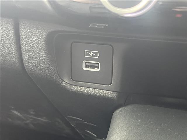 ヴェゼル Ｇ　禁煙車／社外９型ナビ／衝突軽減ブレーキ／バックカメラ／追従クルーズコントロール／ＬＥＤヘッドライト／オートマチックハイビーム／レーンキープアシスト／ダウンヒルアシストコントロール（11枚目）