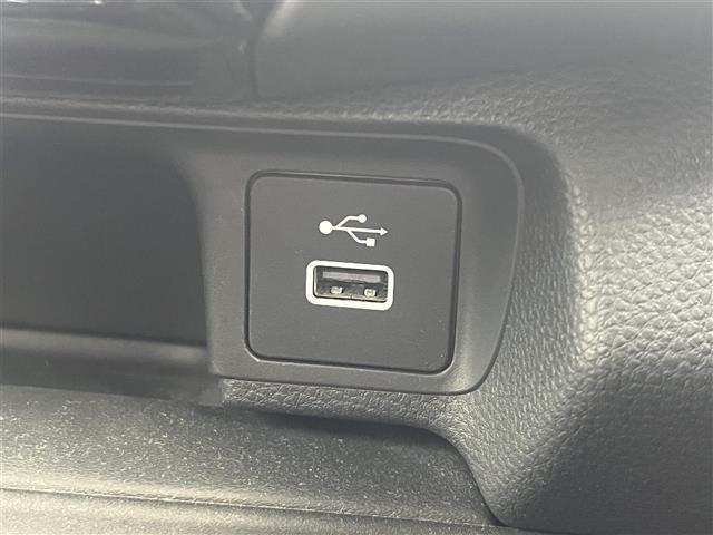 ヴェゼル Ｇ　禁煙車／社外９型ナビ／衝突軽減ブレーキ／バックカメラ／追従クルーズコントロール／ＬＥＤヘッドライト／オートマチックハイビーム／レーンキープアシスト／ダウンヒルアシストコントロール（12枚目）