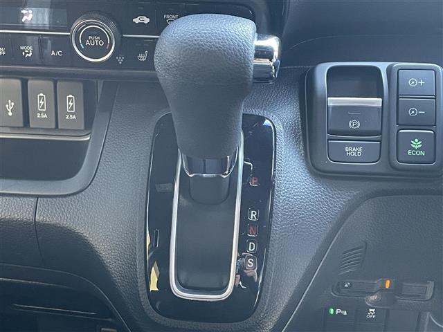 Ｎ－ＢＯＸカスタム Ｌ　純正８型ナビ／純正フリップダウンモニター／両側パワースライドドア／バックカメラ／追従クルーズコントロール／リアソナー／ＬＥＤ／オートハイビーム／ドライブレコーダー／シートヒーター／ビルトインＥＴＣ（24枚目）