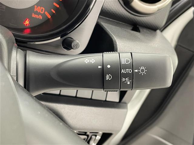 ジムニー ＸＣ　届出済未使用車／ＬＥＤヘッドライト／コーナーセンサー／クルーズコントロール／シートヒーター／衝突被害軽減／純正１６インチアルミホイール／スマートキー☆スペアキー☆オートハイビーム／純正フロアマット（11枚目）