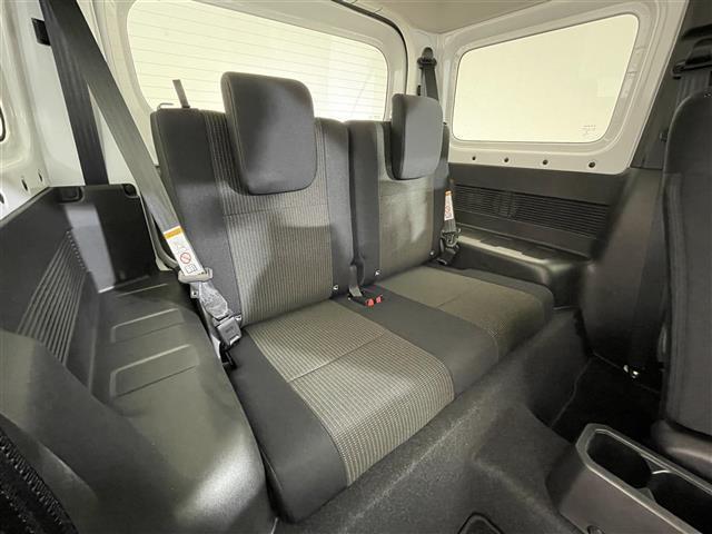 ジムニー ＸＣ　届出済未使用車／ＬＥＤヘッドライト／コーナーセンサー／クルーズコントロール／シートヒーター／衝突被害軽減／純正１６インチアルミホイール／スマートキー☆スペアキー☆オートハイビーム／純正フロアマット（20枚目）