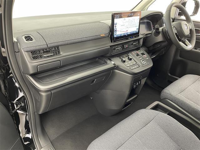 ◆中古車にこそ、充実のあんしん保証が必要です。重要基幹部品を対象とした、国産車最長１０年の保証サービスを提供しています。高額になりがちな修理代への不安を払拭します。