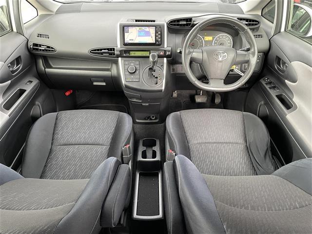 ウィッシュ 1.8X HIDセレクション 純正7型チナビ/バックカメラ/ビルトインETC/リモコンキー/電動格納ミラー/MTモード付AT/HIDライト/純正アルミホイール(3枚目)