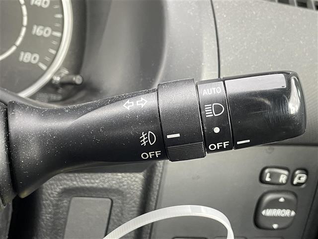 ウィッシュ 1.8X HIDセレクション 純正7型チナビ/バックカメラ/ビルトインETC/リモコンキー/電動格納ミラー/MTモード付AT/HIDライト/純正アルミホイール(10枚目)