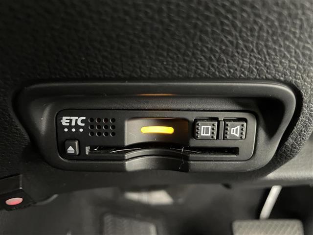 ヴェゼル ハイブリッドＺ・ホンダセンシング　禁煙車／純正８型インチナビ／シートヒーター／バックカメラ／ドライブレコーダー／ホンダセンシング／追従クルーズコントロール／電動パーキングブレーキ／ハーフレザーシート／ＬＥＤライト／衝突軽減ブレーキ（9枚目）