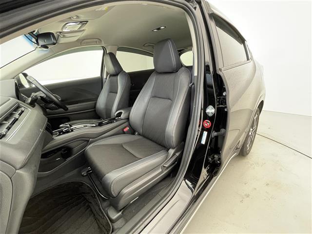 ヴェゼル ハイブリッドＺ・ホンダセンシング　禁煙車／純正８型インチナビ／シートヒーター／バックカメラ／ドライブレコーダー／ホンダセンシング／追従クルーズコントロール／電動パーキングブレーキ／ハーフレザーシート／ＬＥＤライト／衝突軽減ブレーキ（24枚目）