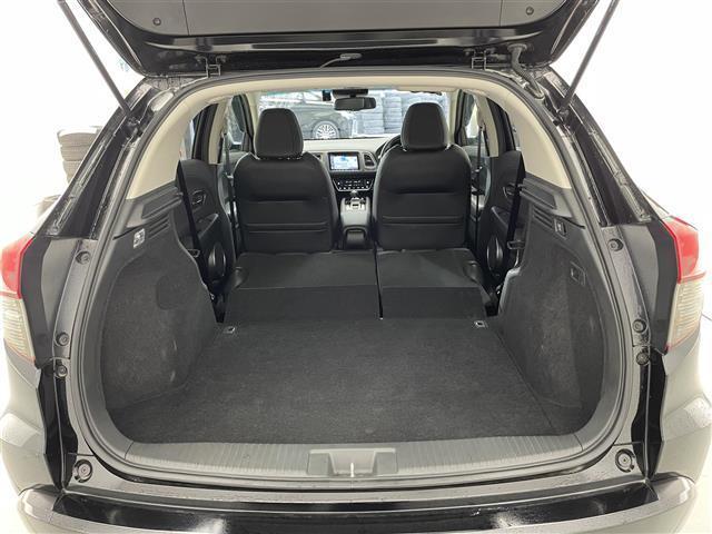 ヴェゼル ハイブリッドＺ・ホンダセンシング　禁煙車／純正８型インチナビ／シートヒーター／バックカメラ／ドライブレコーダー／ホンダセンシング／追従クルーズコントロール／電動パーキングブレーキ／ハーフレザーシート／ＬＥＤライト／衝突軽減ブレーキ（28枚目）
