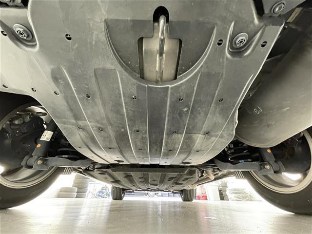 ヴェゼル ハイブリッドＺ・ホンダセンシング　禁煙車／純正８型インチナビ／シートヒーター／バックカメラ／ドライブレコーダー／ホンダセンシング／追従クルーズコントロール／電動パーキングブレーキ／ハーフレザーシート／ＬＥＤライト／衝突軽減ブレーキ（39枚目）