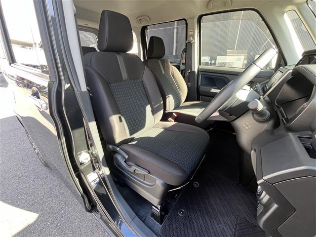 ルーミー カスタムＧ　禁煙車／純正ナビ／両側パワースライドドア／追従クルーズコントロール／クリアランスソナー／衝突軽減／ＬＥＤ／オートハイビーム／ＥＴＣ／前後ドライブレコーダー／シートヒーター／電動パーキングブレーキ（17枚目）