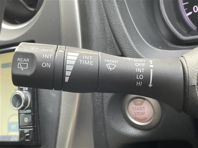 ノート Ｘ　Ｖセレクション＋セーフティ　純正ＳＤナビ　ＣＤ／ＤＶＤ／Ｂｌｕｅｔｏｏｔｈ／ＵＳＢ／ｉＰｏｄ／フルセグ／衝突軽減装置／車線逸脱警報／全方位カメラ／バックカメラ／コーナーセンサー（前後）／純正フロアマット／スペアキー１本（11枚目）